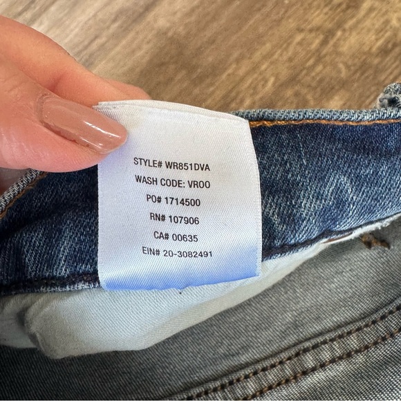 Like New! Hudson Lulu Cutoff Denim Mini Skirt in Vroom - Picture 8 of 9